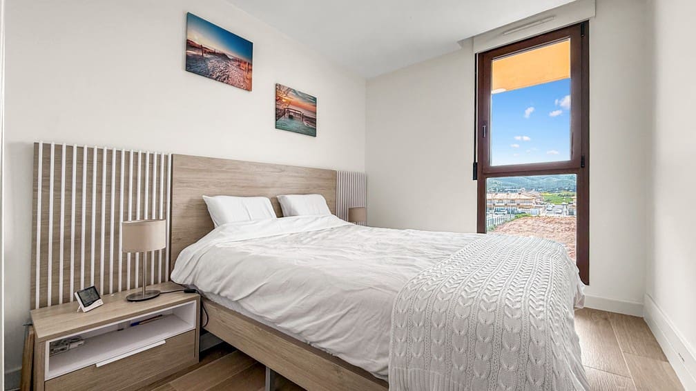 2 Zimmer Apartment zu verkaufen in Playa Paraiso mit Pool - 320.000 € (Ref: 9704894)