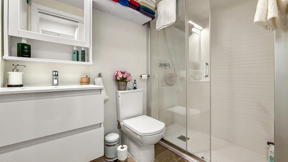 2 Zimmer Apartment zu verkaufen in Playa Paraiso mit Pool - 320.000 € (Ref: 9704894)