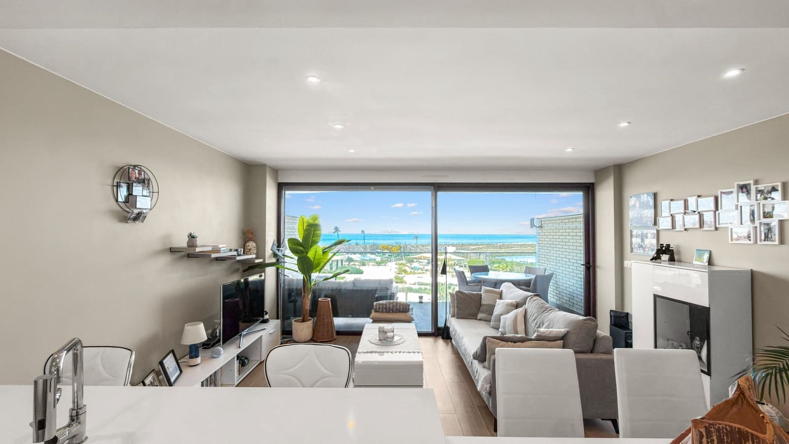 2 Zimmer Apartment zu verkaufen in Playa Paraiso mit Pool - 320.000 € (Ref: 9704894)