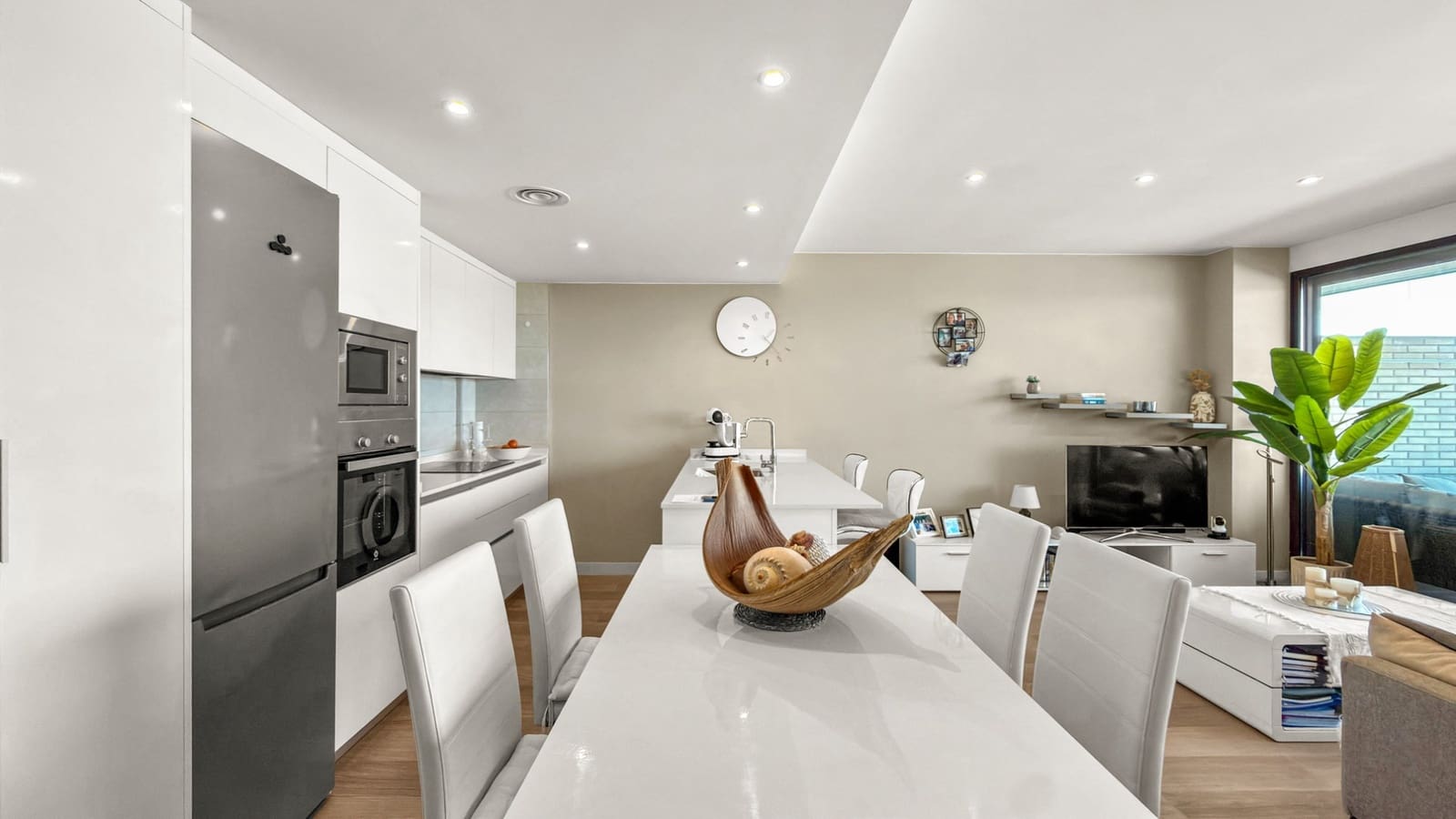 2 Zimmer Apartment zu verkaufen in Playa Paraiso mit Pool - 320.000 € (Ref: 9704894)