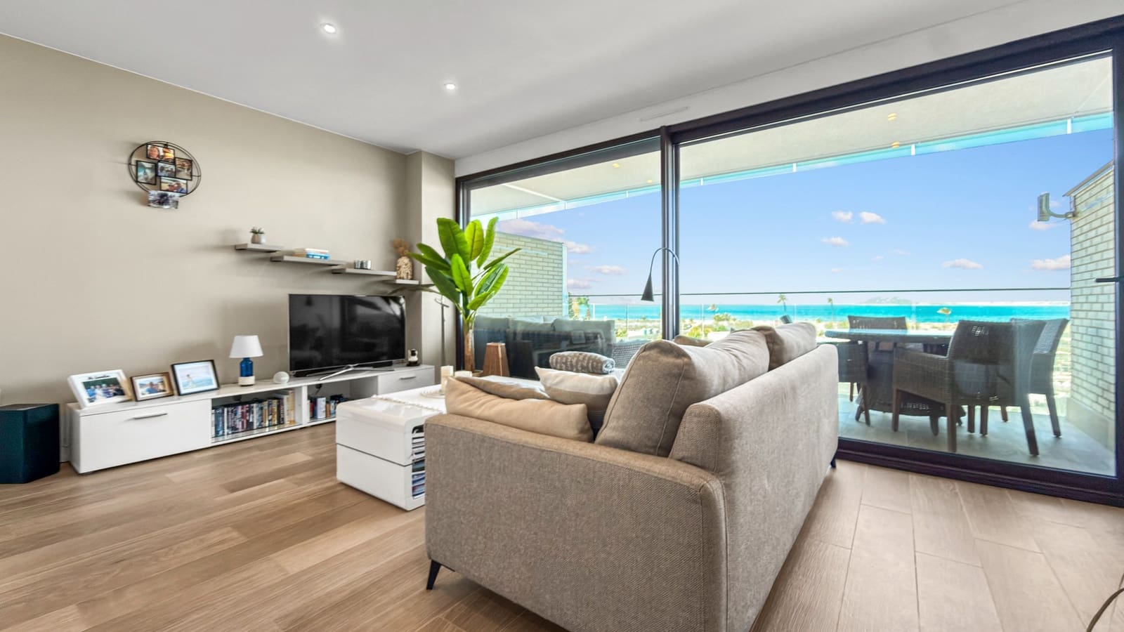 2 Zimmer Apartment zu verkaufen in Playa Paraiso mit Pool - 320.000 € (Ref: 9704894)