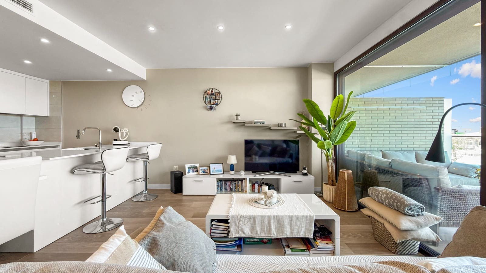 2 Zimmer Apartment zu verkaufen in Playa Paraiso mit Pool - 320.000 € (Ref: 9704894)