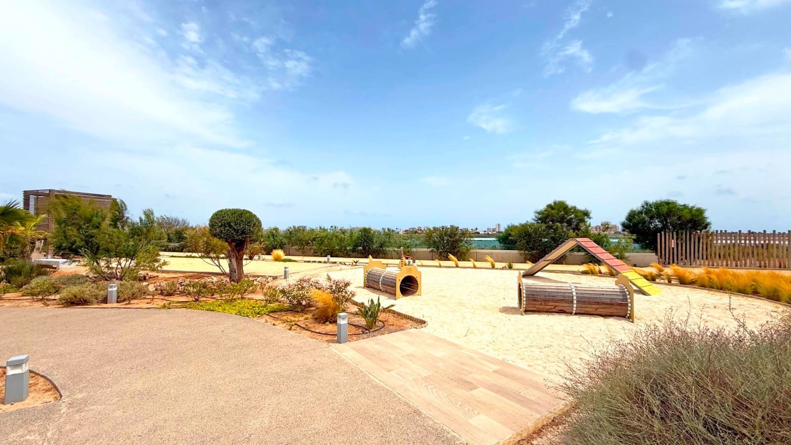 2 Zimmer Apartment zu verkaufen in Playa Paraiso mit Pool - 320.000 € (Ref: 9704894)