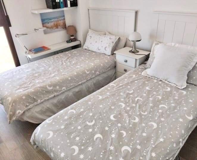 2 Zimmer Apartment zu verkaufen in Playa Paraiso mit Pool - 320.000 € (Ref: 9704894)