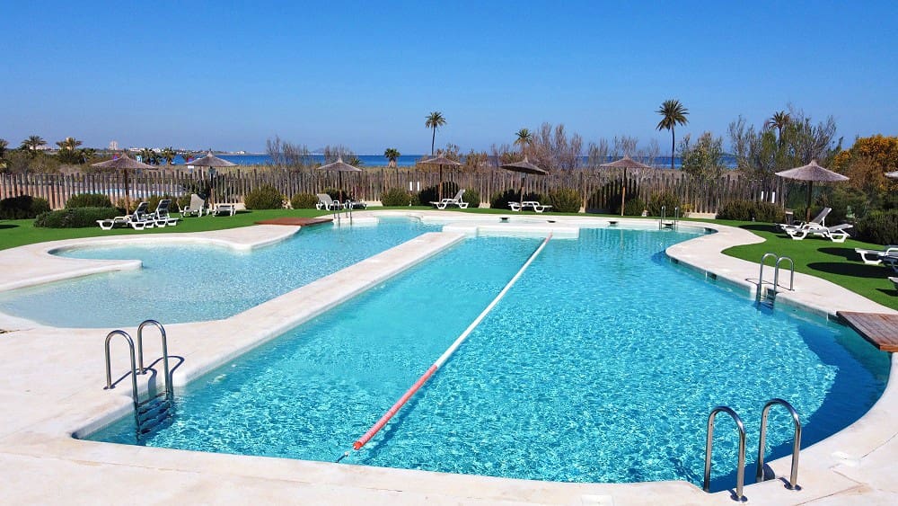 2 bedroom Apartment for sale in Playa Paraiso with pool - € 320,000 (Ref: 9704894)