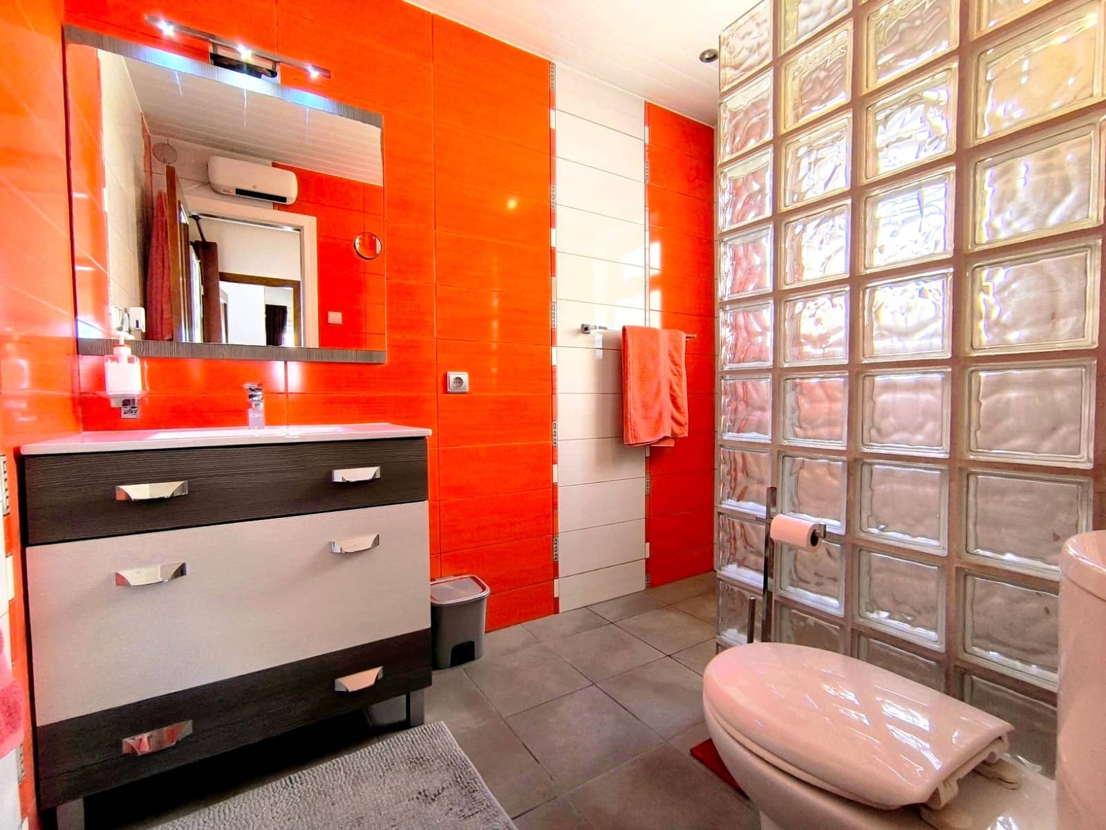 3 slaapkamer Halfvrijstaande villa te koop in Algorfa met zwembad garage - € 185.000 (Ref: 9714669)