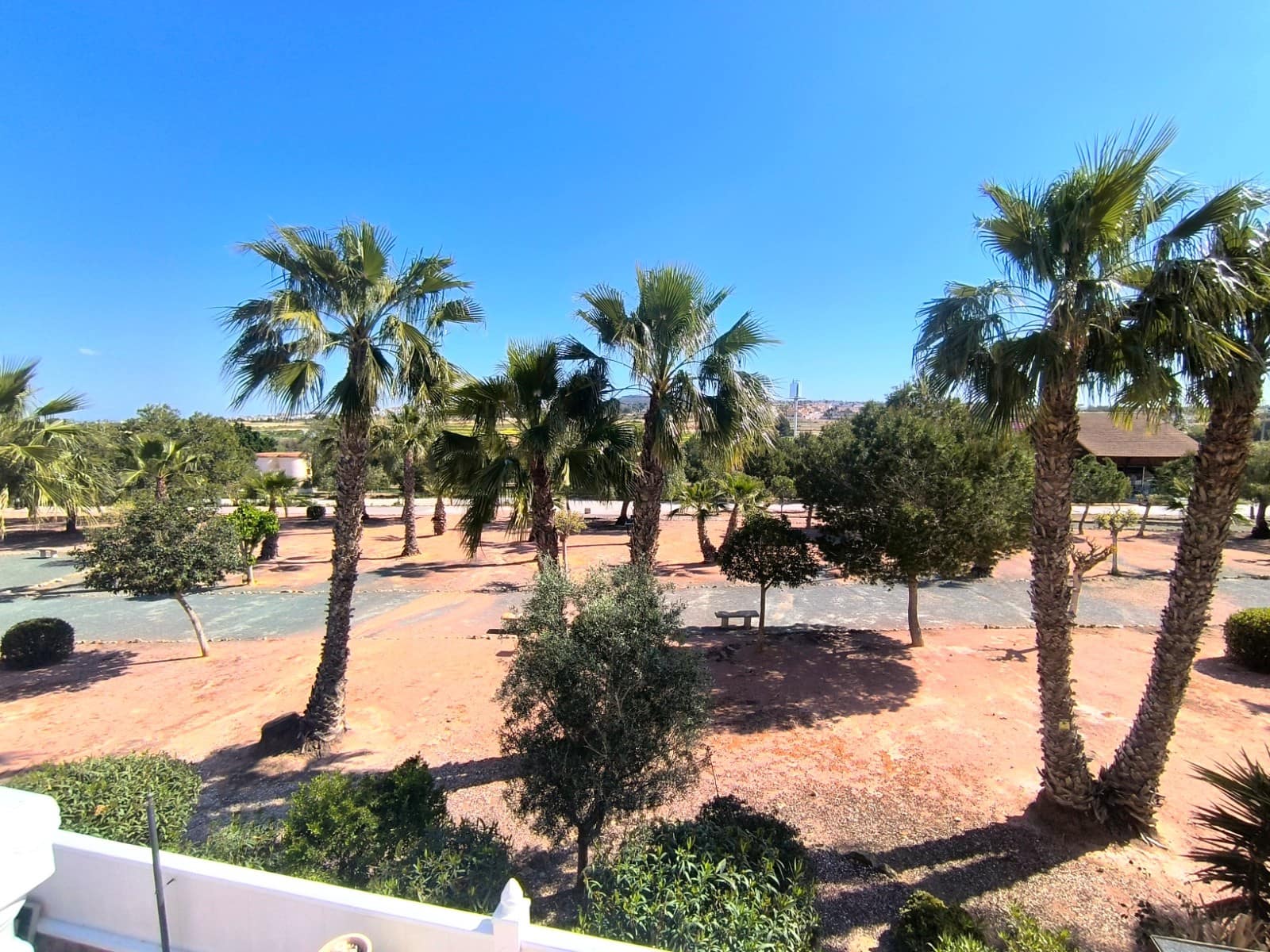 3 slaapkamer Halfvrijstaande villa te koop in Algorfa met zwembad garage - € 185.000 (Ref: 9714669)