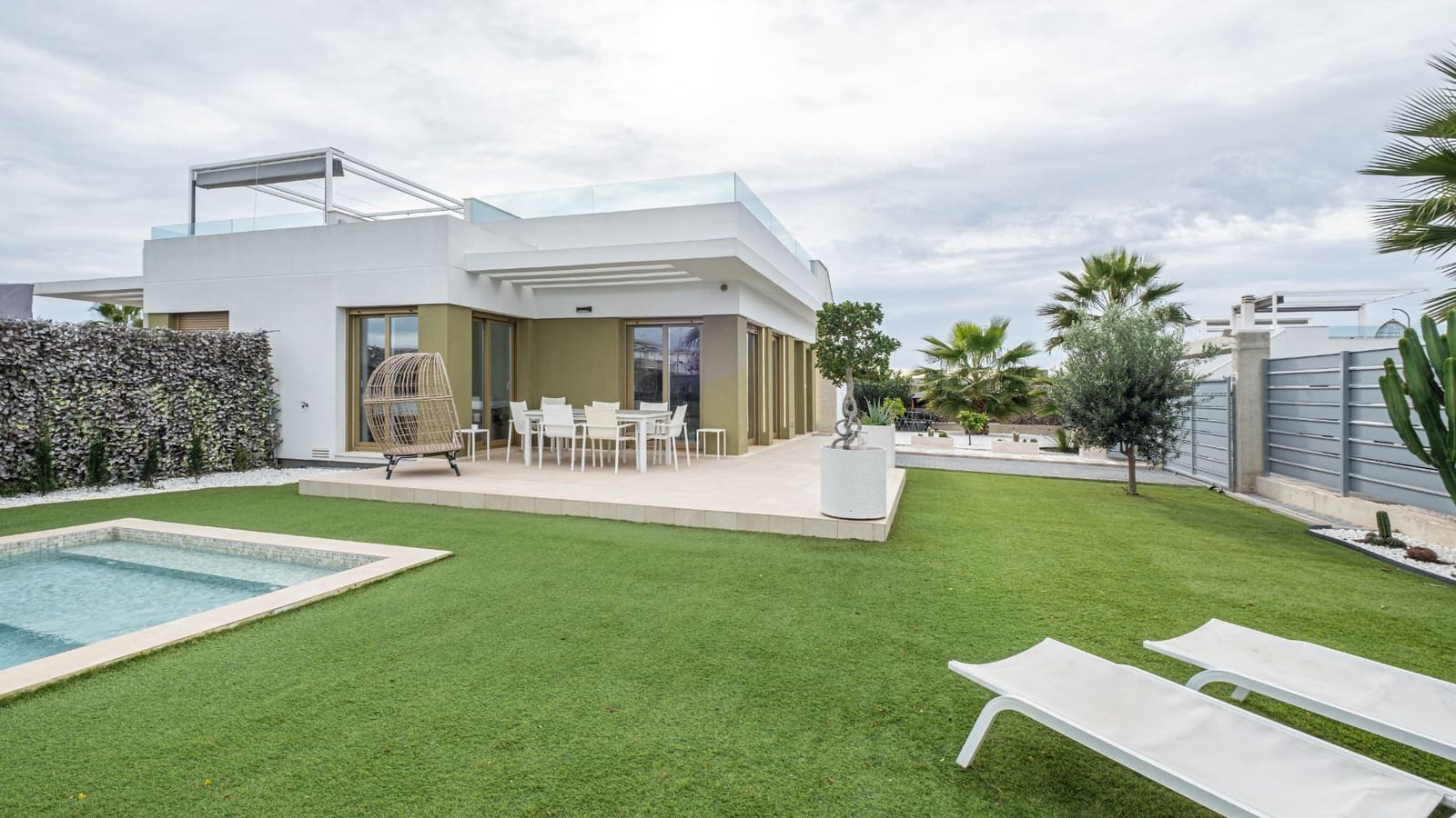 3 makuuhuone Huvila myytävänä paikassa Vistabella mukana uima-altaan - 425 000 € (Ref: 9714671)