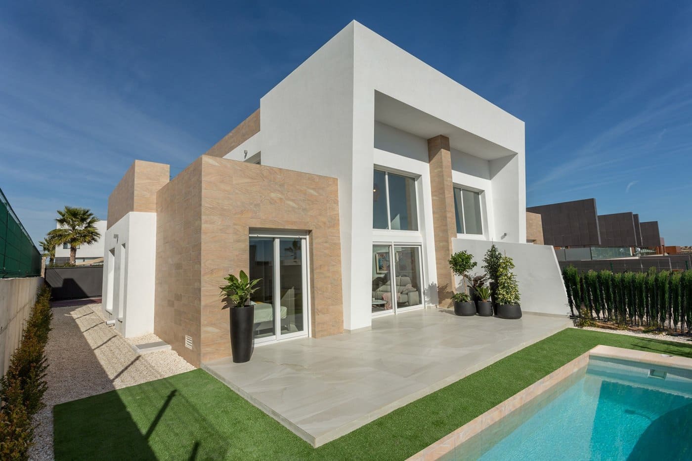 3 bedroom Villa for sale in Algorfa with pool garage - € 599,000 (Ref: 9724497)