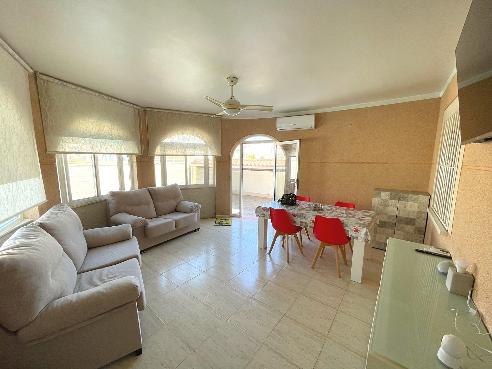 3 camera da letto Villa in vendita in Orihuela Costa con piscina - 325.000 € (Rif: 9726507)
