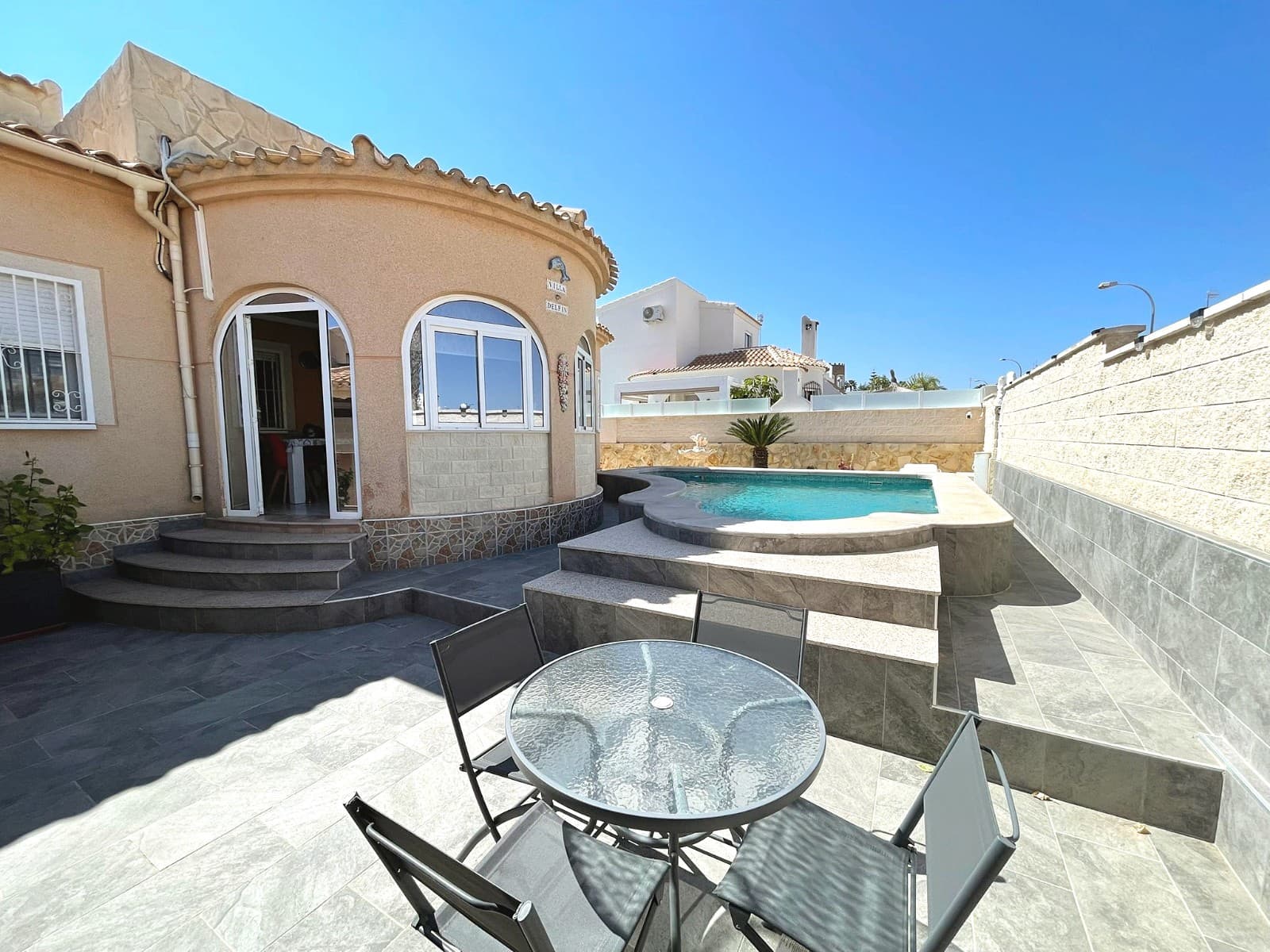 3 camera da letto Villa in vendita in Orihuela Costa con piscina - 325.000 € (Rif: 9726507)