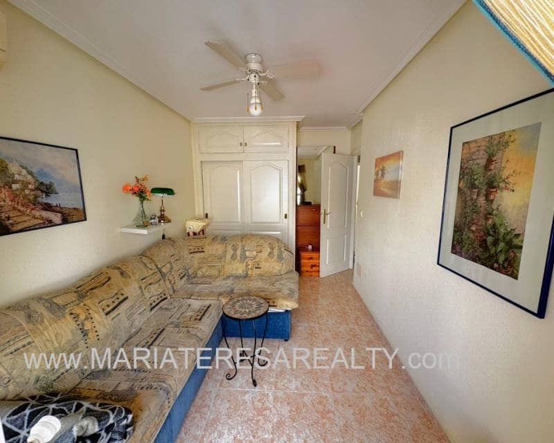 2 bedroom Townhouse for sale in Los Alcazares with pool - € 159,900 (Ref: 9726510)