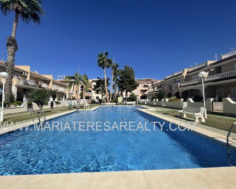 2 bedroom Townhouse for sale in Los Alcazares with pool - € 159,900 (Ref: 9726510)