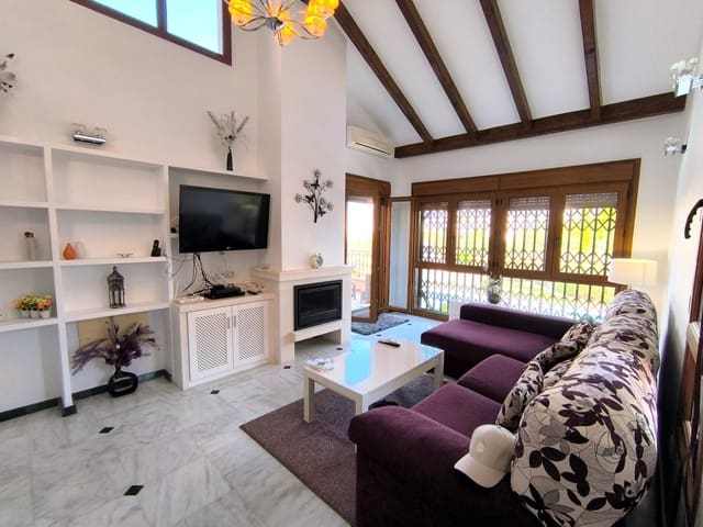 3 bedroom Villa for sale in Algorfa with pool - € 395,000 (Ref: 9727687)