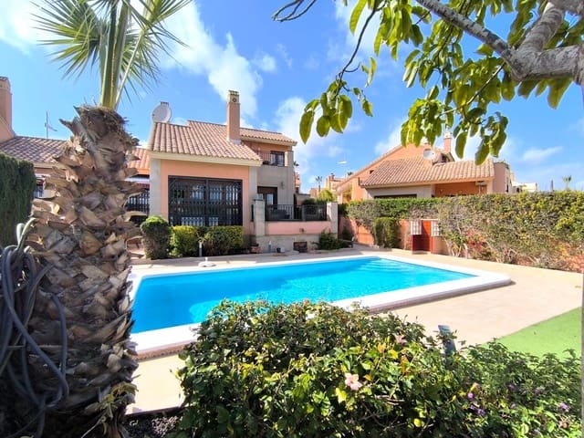 3 bedroom Villa for sale in Algorfa with pool - € 395,000 (Ref: 9727687)