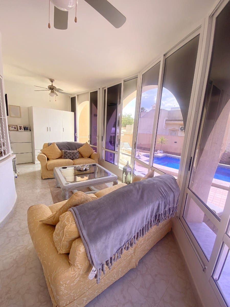 2 soverom Villa til salgs i Dona Pepa med svømmebasseng - € 395 000 (Ref: 9729234)