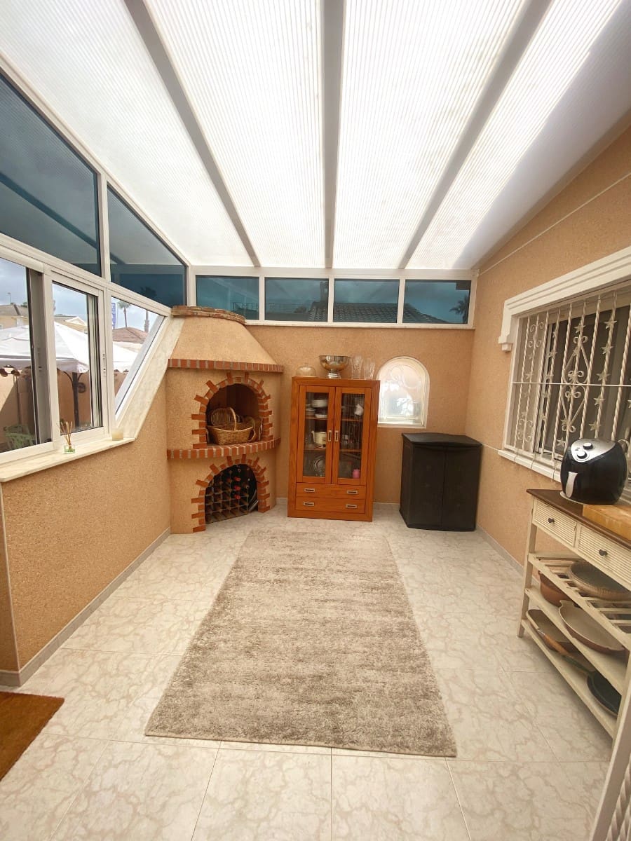 2 soverom Villa til salgs i Dona Pepa med svømmebasseng - € 395 000 (Ref: 9729234)