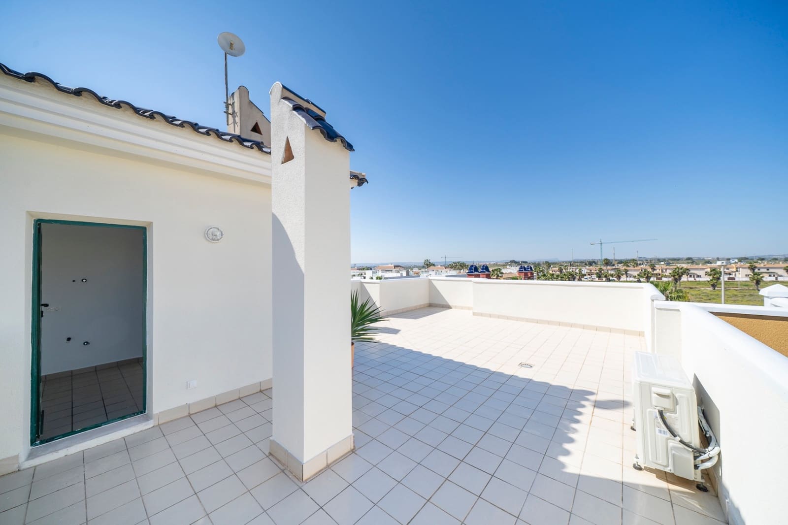 2 soveværelse Lejlighed til salg i Ciudad Quesada med swimmingpool garage - € 229.000 (Ref: 9731773)