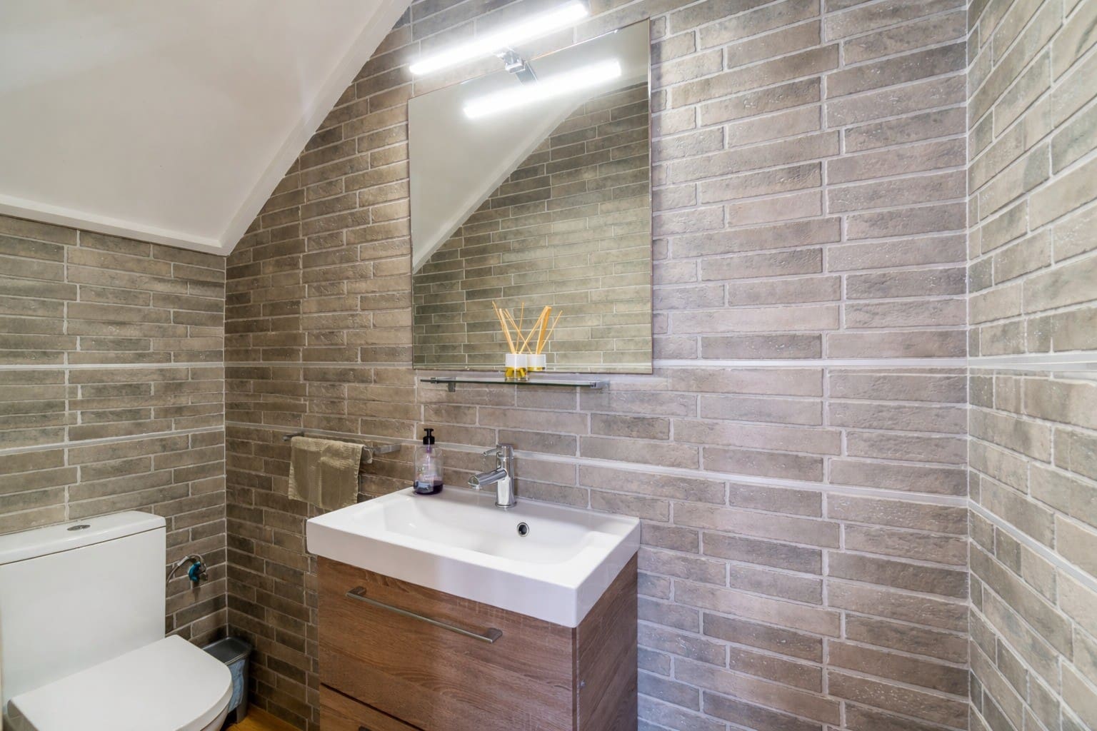 2 bedroom Townhouse for sale in El Limonar with pool - € 209,900 (Ref: 9735358)