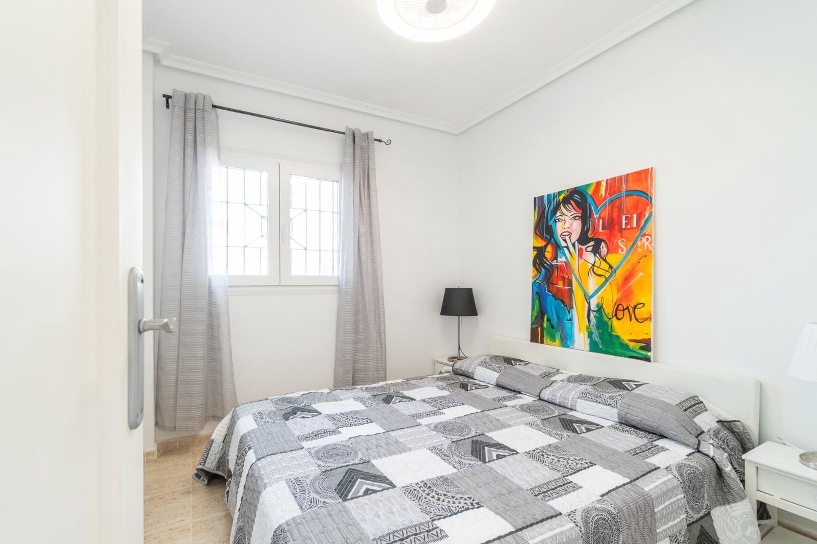 Chalet de 3 habitaciones en Playa Flamenca en venta con piscina - 279.000 € (Ref: 9741596)