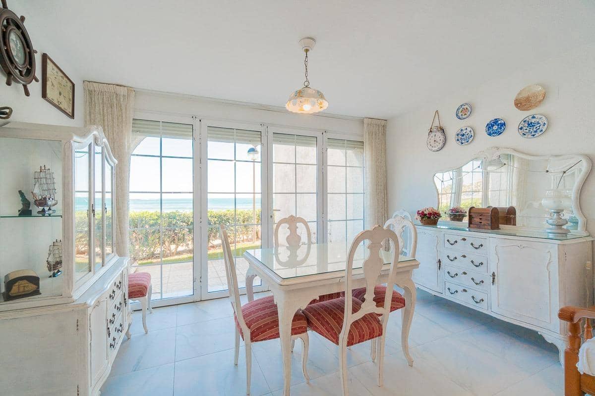 Chalet de 2 habitaciones en Playa Flamenca en venta con piscina - 390.000 € (Ref: 9741599)