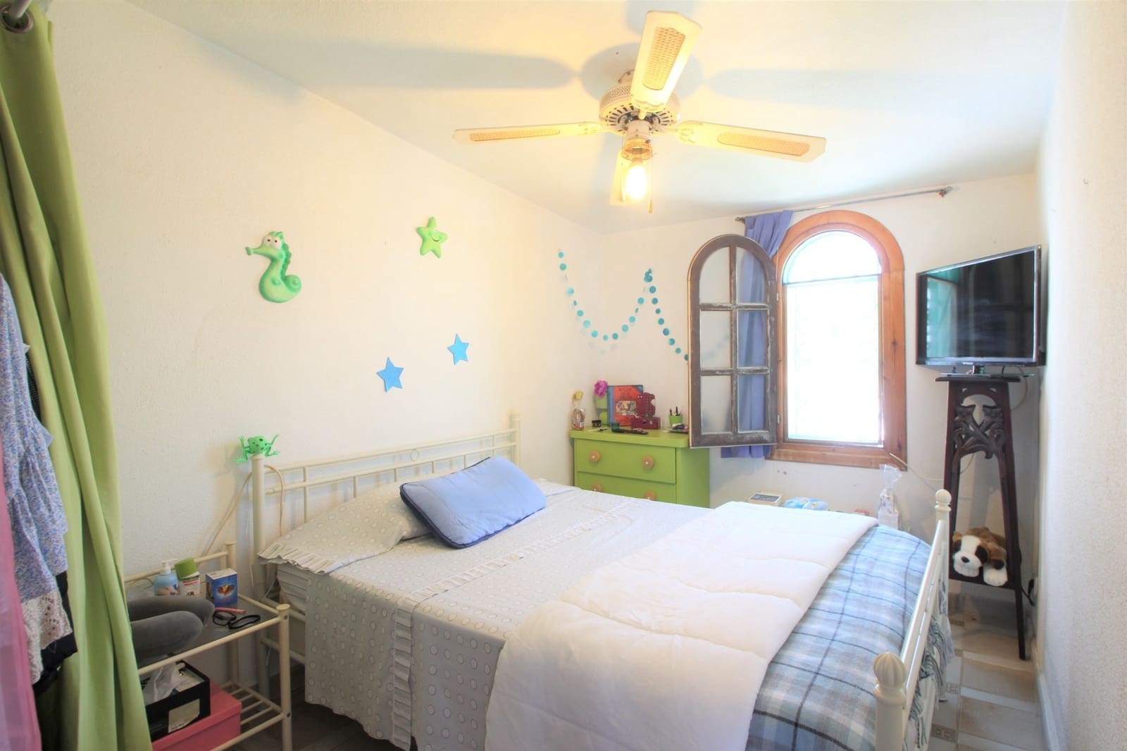 Casa de 3 habitaciones en Villamartin en venta con piscina - 279.900 € (Ref: 9744097)