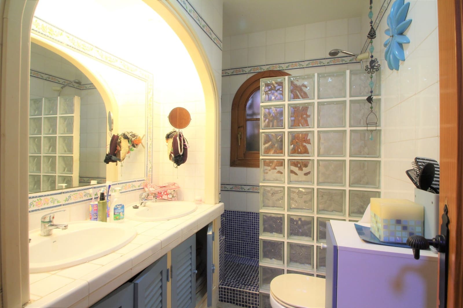 Casa de 3 habitaciones en Villamartin en venta con piscina - 279.900 € (Ref: 9744097)