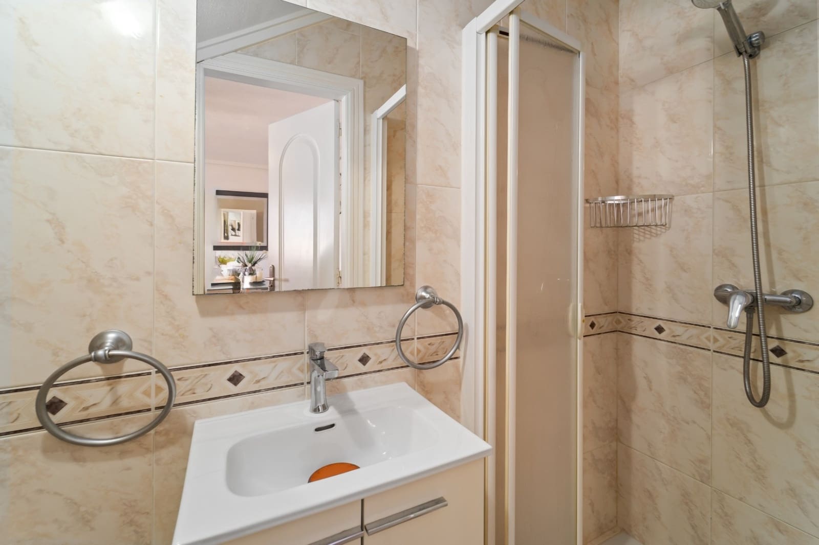 3 makuuhuone Omakotitalo myytävänä paikassa Ciudad Quesada mukana uima-altaan - 240 000 € (Ref: 9747726)