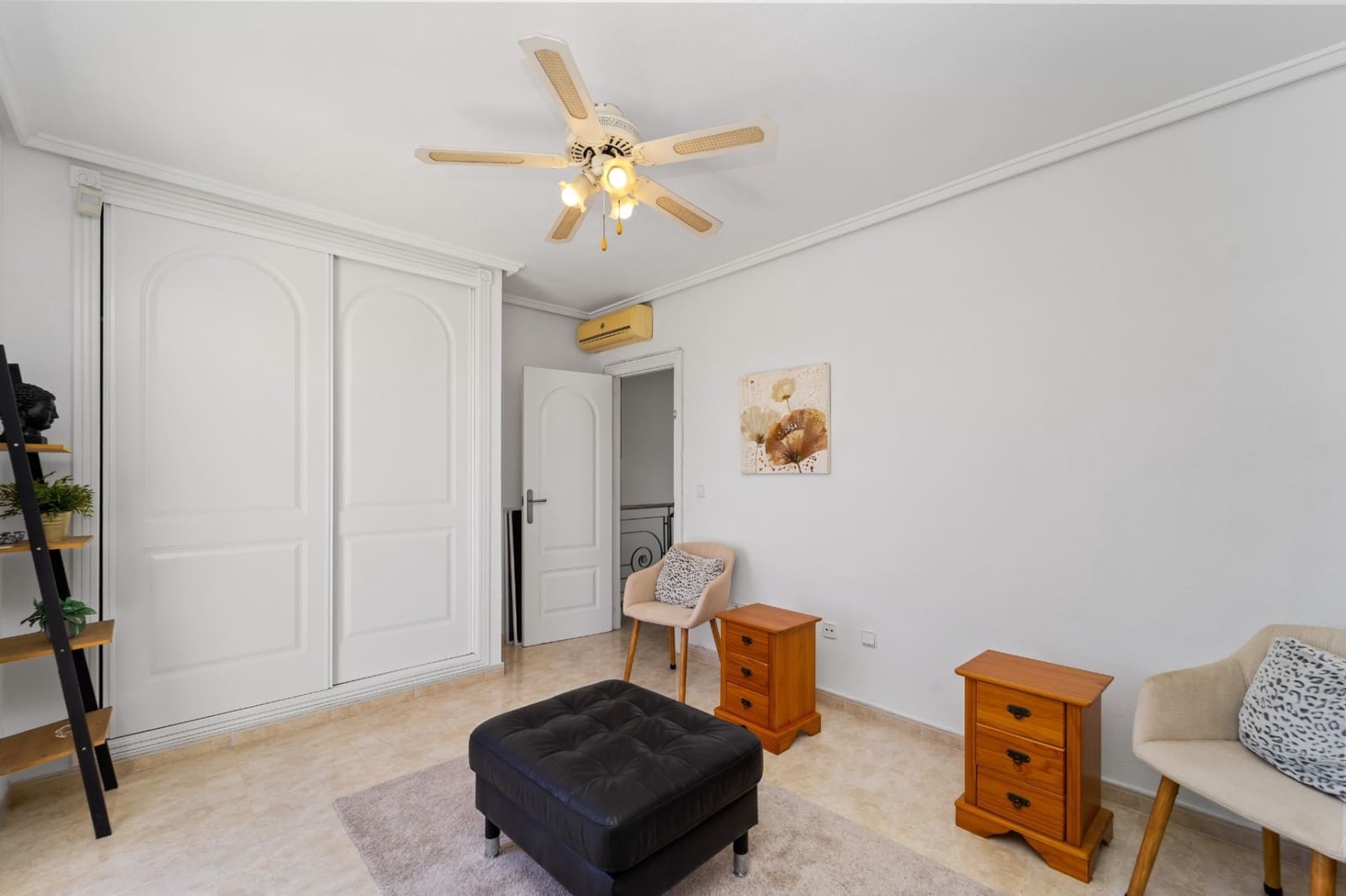 3 makuuhuone Omakotitalo myytävänä paikassa Ciudad Quesada mukana uima-altaan - 240 000 € (Ref: 9747726)