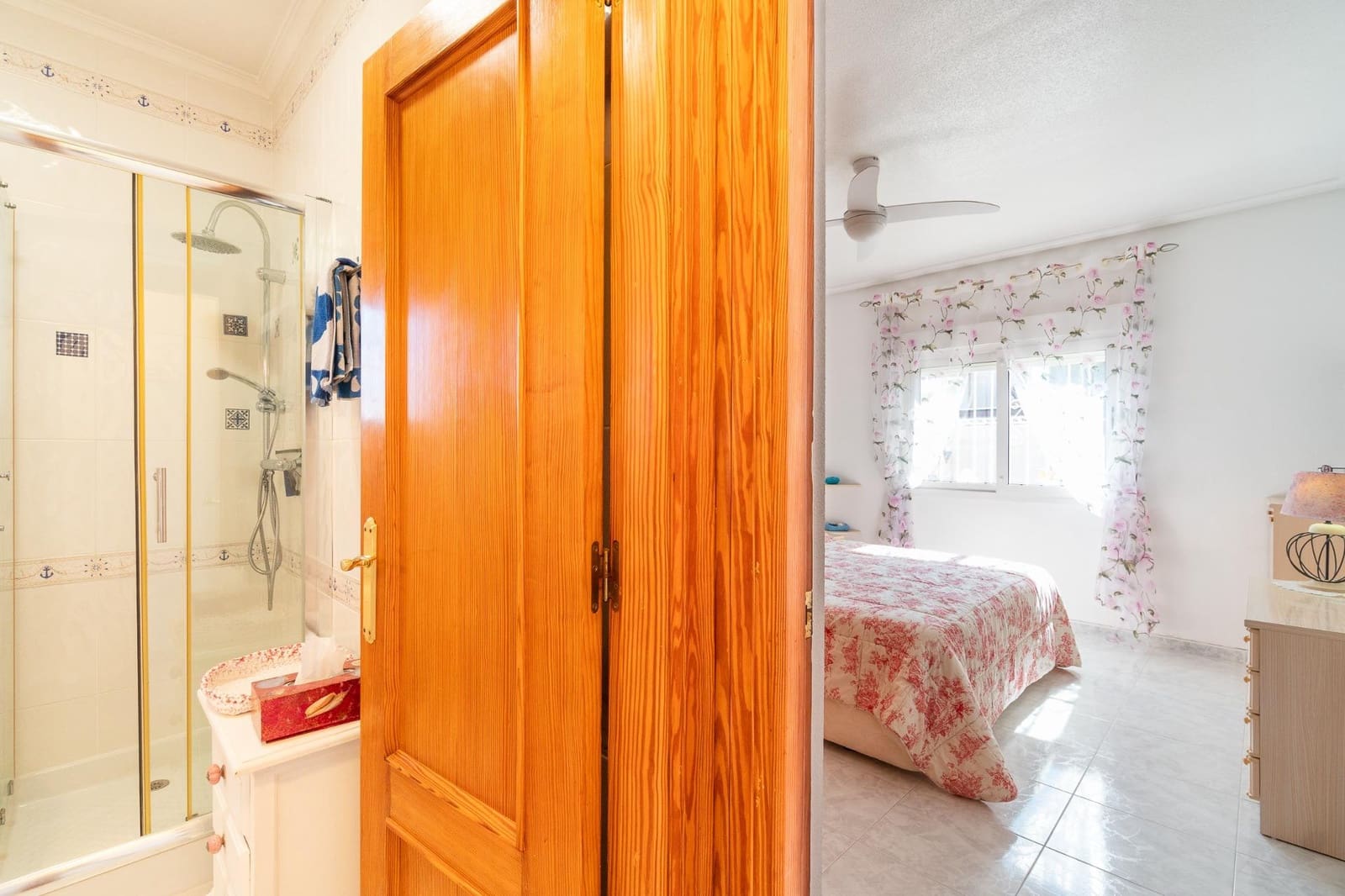 3 soveværelse Villa til salg i La Zenia med swimmingpool garage - € 640.000 (Ref: 9751799)