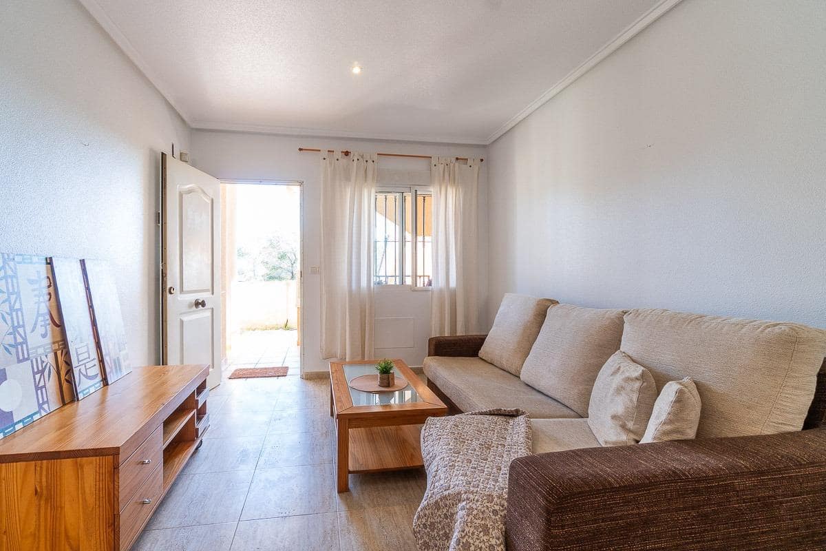 2 bedroom Apartment for sale in Villamartin with pool - € 159,000 (Ref: 9751801)