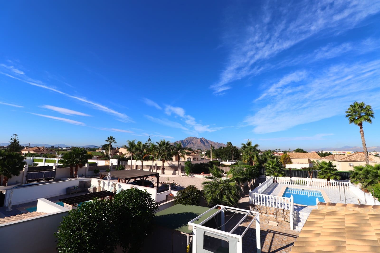 3 bedroom Villa for sale in Catral with pool garage - € 330,000 (Ref: 9751802)