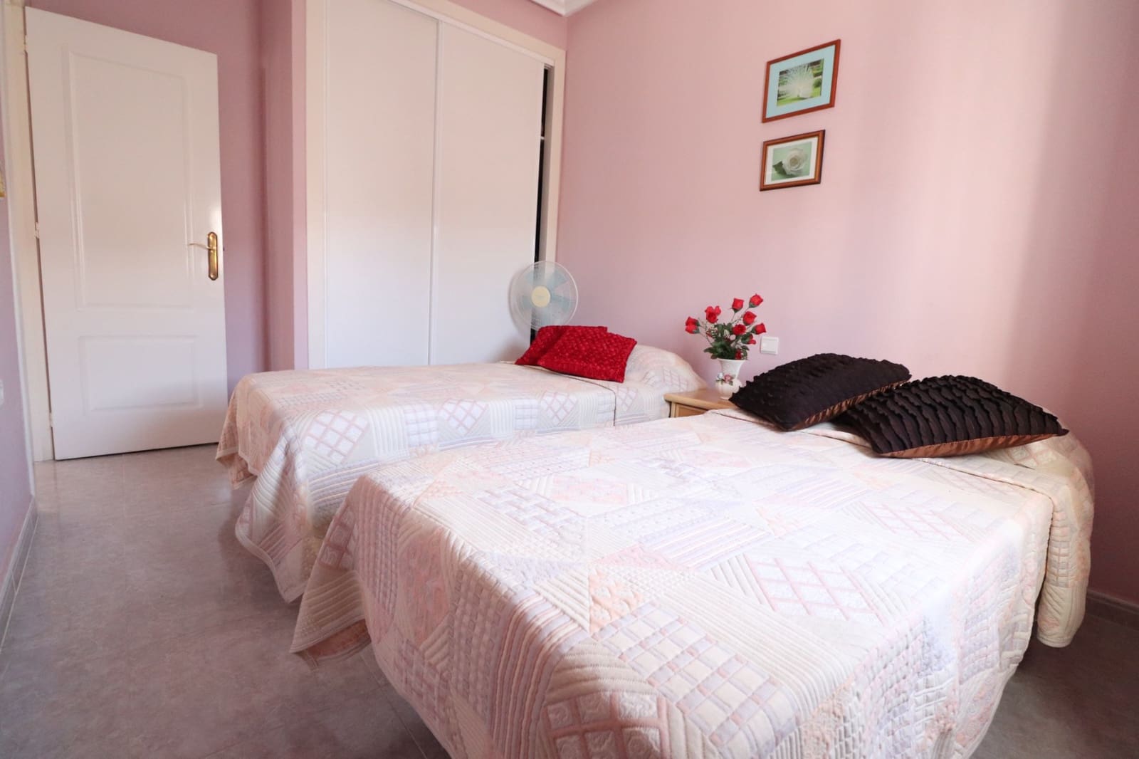 3 bedroom Villa for sale in Catral with pool garage - € 330,000 (Ref: 9751802)