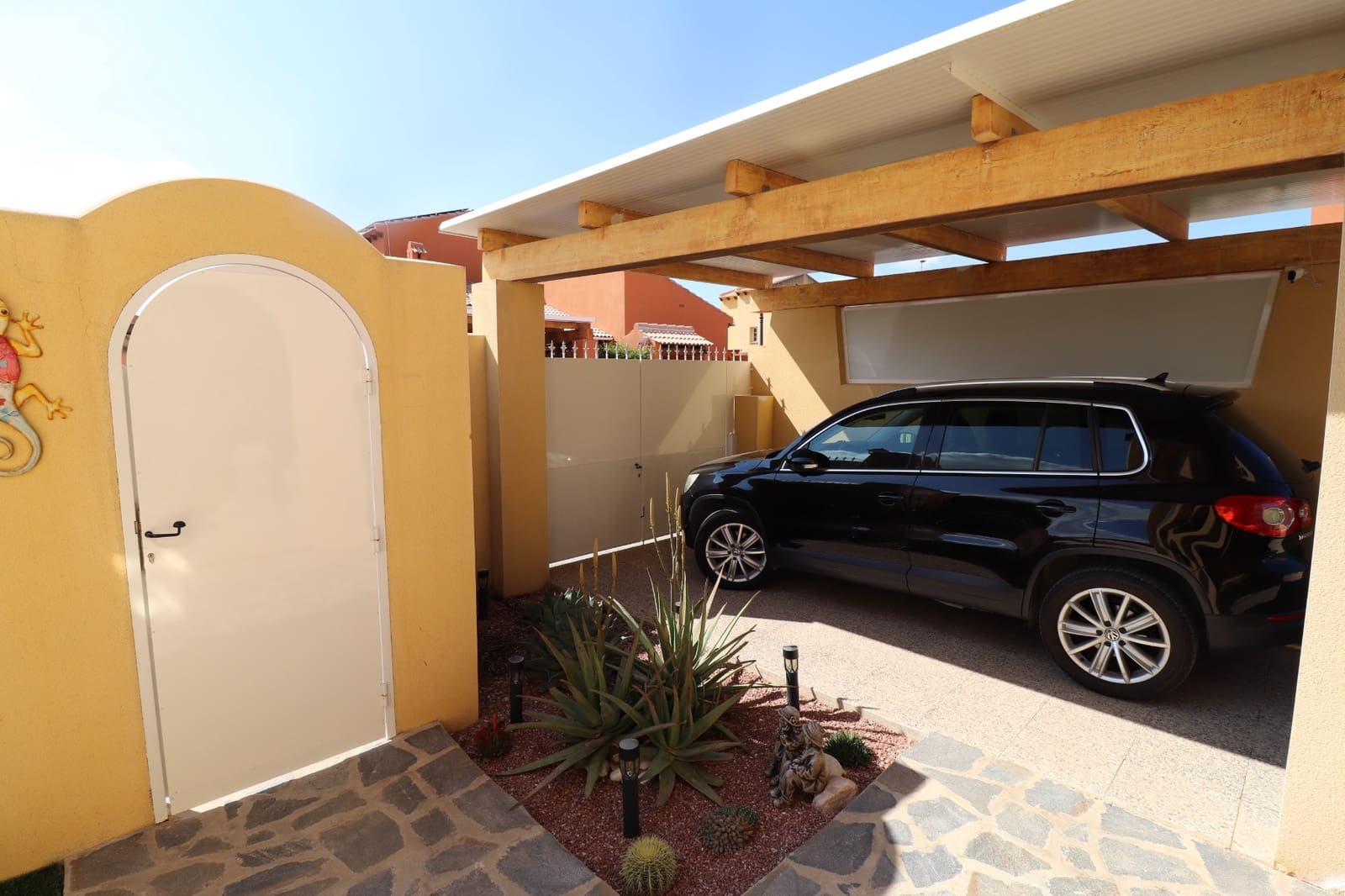 3 bedroom Villa for sale in Fortuna with pool garage - € 269,500 (Ref: 9751803)
