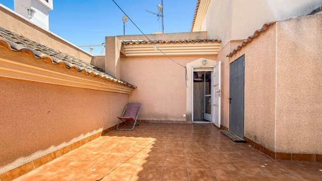 Casa de 2 habitaciones en La Florida, Orihuela en venta con piscina - 179.900 € (Ref: 9763556)