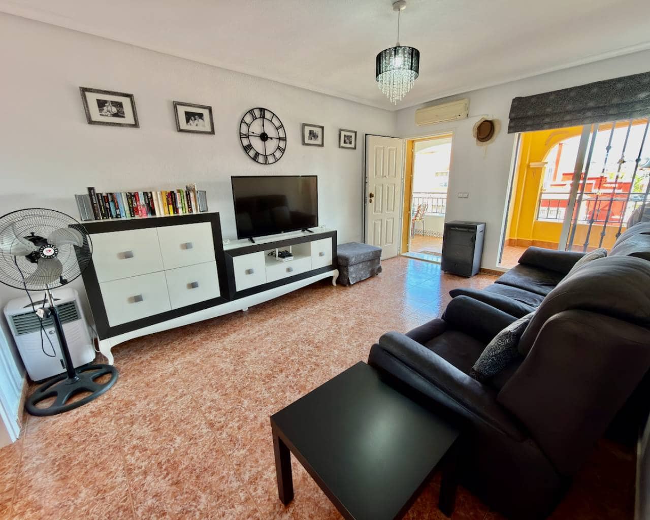 2 soveværelse Lejlighed til salg i Los Montesinos med swimmingpool - € 145.000 (Ref: 9772821)