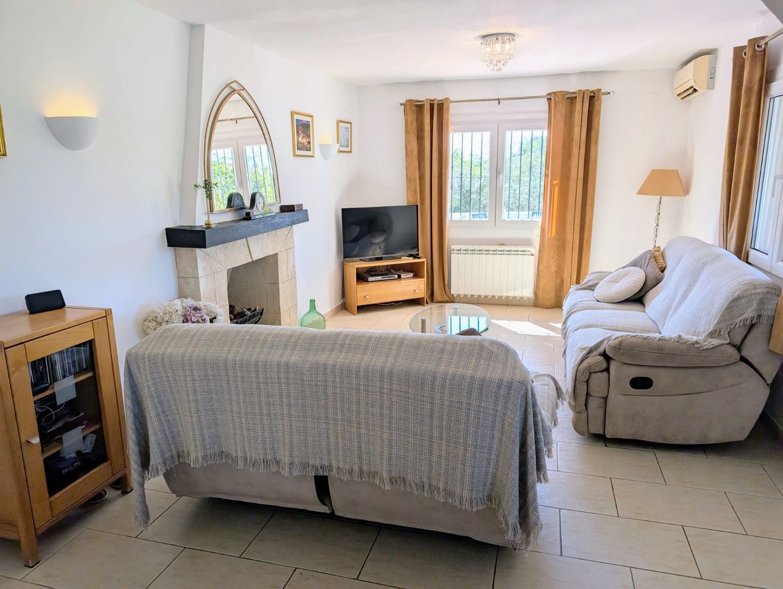 Chalet de 2 habitaciones en Benitachell / Benitatxell en venta con piscina garaje - 450.000 € (Ref: 9790830)