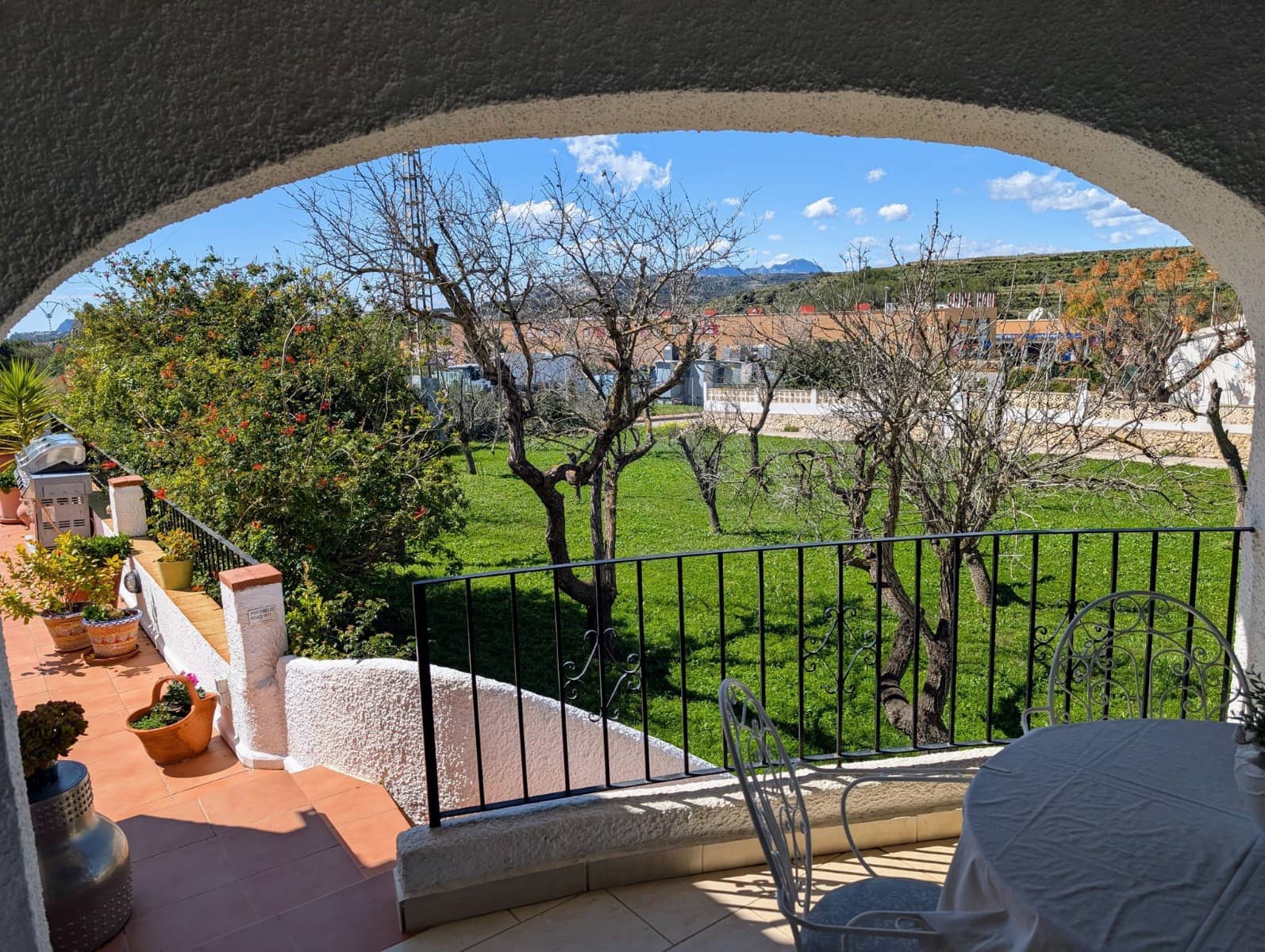 Chalet de 2 habitaciones en Benitachell / Benitatxell en venta con piscina garaje - 450.000 € (Ref: 9790830)