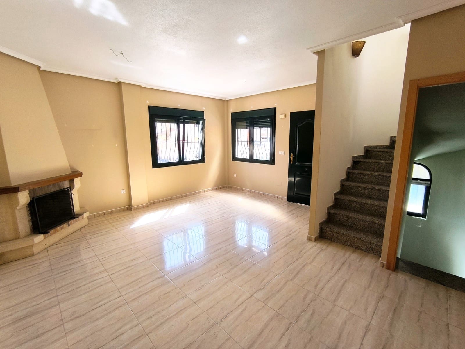 2 bedroom Villa for sale in Ciudad Quesada with pool garage - € 230,000 (Ref: 9794346)