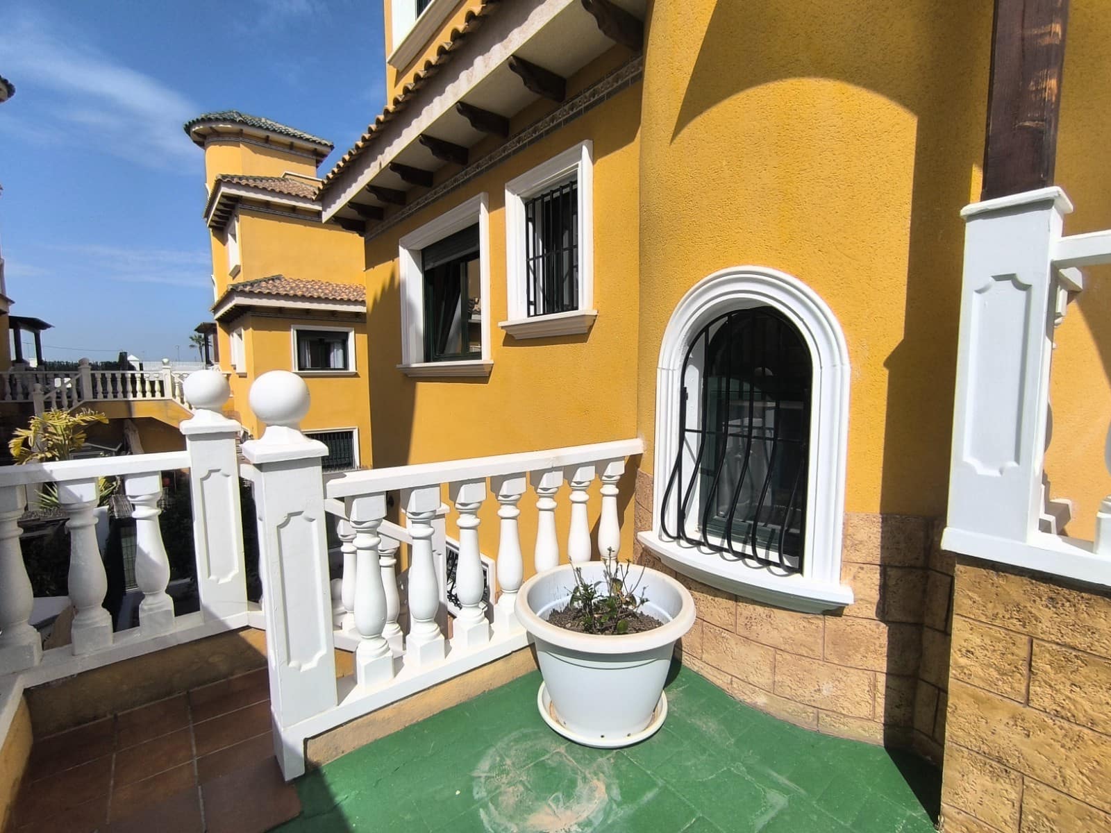 2 bedroom Villa for sale in Ciudad Quesada with pool garage - € 230,000 (Ref: 9794346)