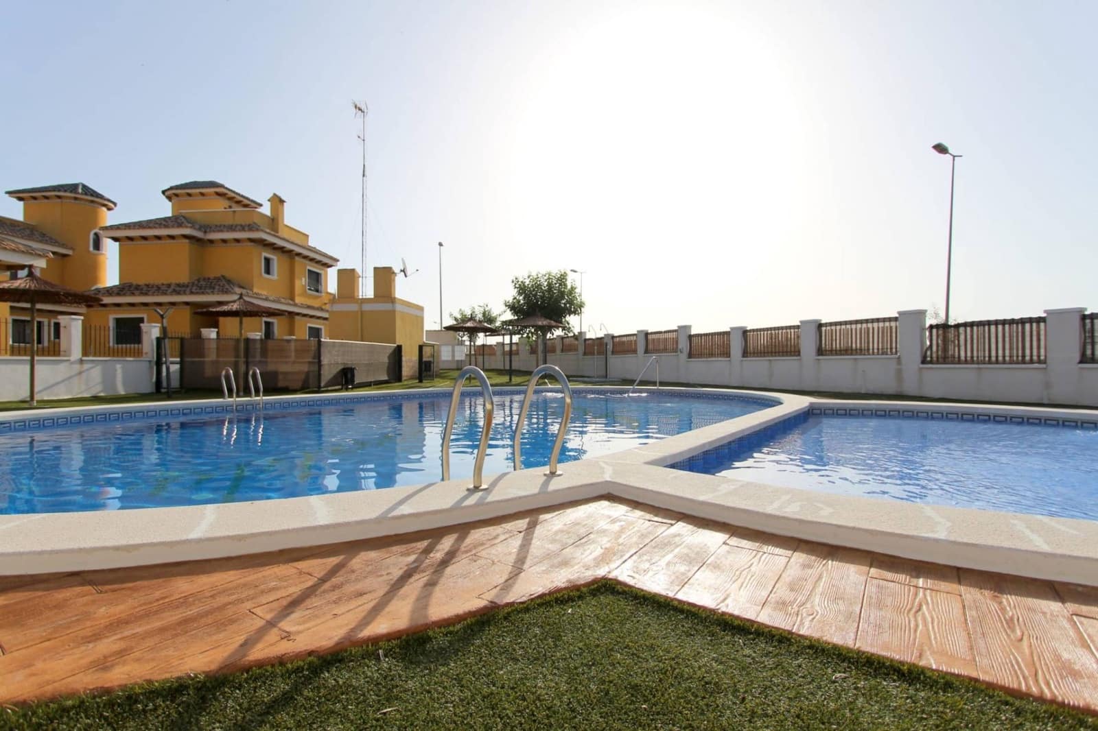 2 bedroom Villa for sale in Ciudad Quesada with pool garage - € 230,000 (Ref: 9794346)