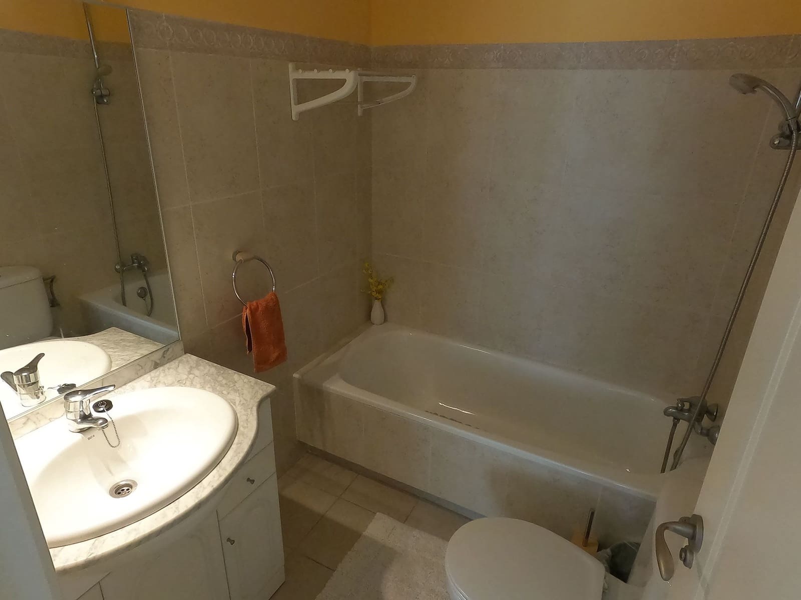 Apartamento de 2 habitaciones en Jacarilla en venta con piscina - 104.995 € (Ref: 9796617)