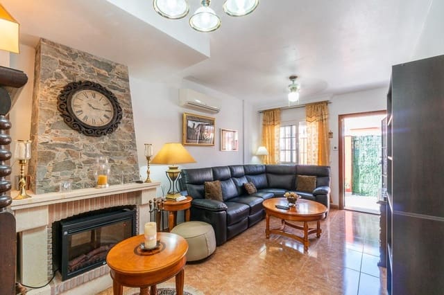 3 sypialnia Willa na sprzedaż w Villamartin, Orihuela z basenem garażem - 242 000 € (Ref: 9807829)