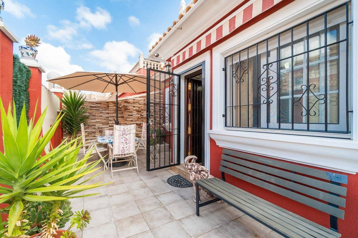 3 sypialnia Willa na sprzedaż w Villamartin z basenem garażem - 242 000 € (Ref: 9807829)
