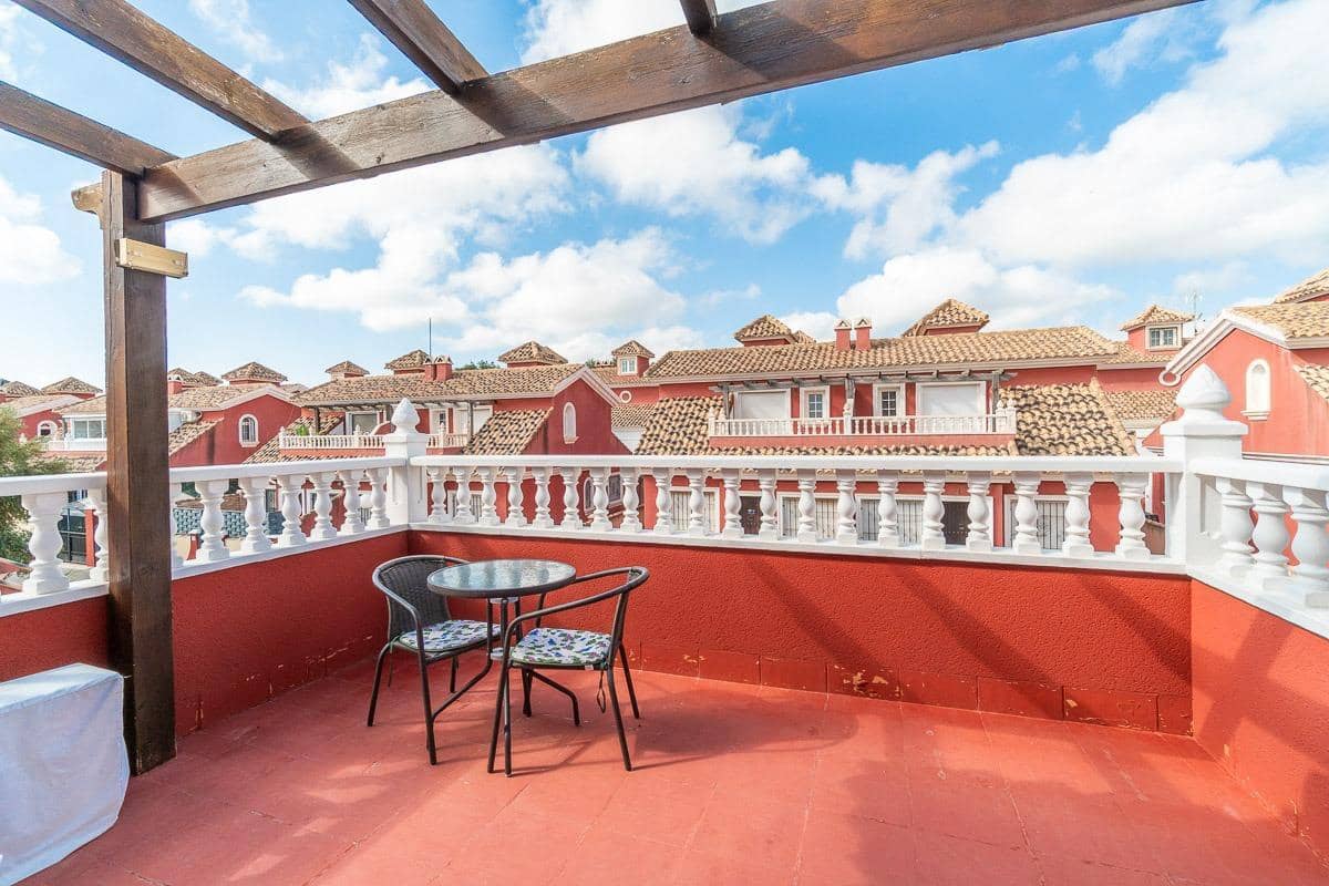 3 sypialnia Willa na sprzedaż w Villamartin z basenem garażem - 242 000 € (Ref: 9807829)