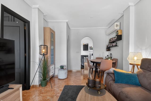 2 soveværelse Lejlighed til salg i Aguas Nuevas, Torrevieja med swimmingpool - € 185.000 (Ref: 9807830)