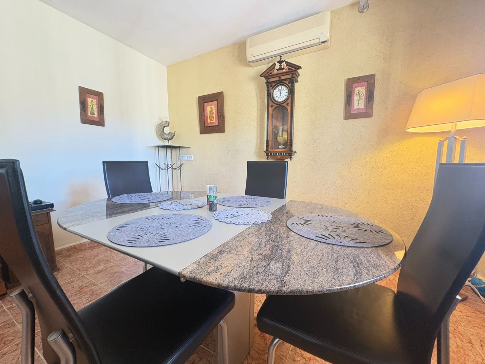 4 Zimmer Villa zu verkaufen in Perin mit Pool Garage - 495.000 € (Ref: 9820204)
