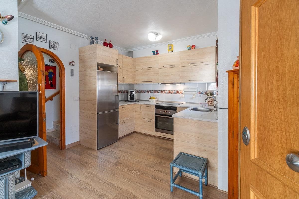 2 soveværelse Villa til salg i Playa Flamenca med swimmingpool garage - € 215.000 (Ref: 9824745)
