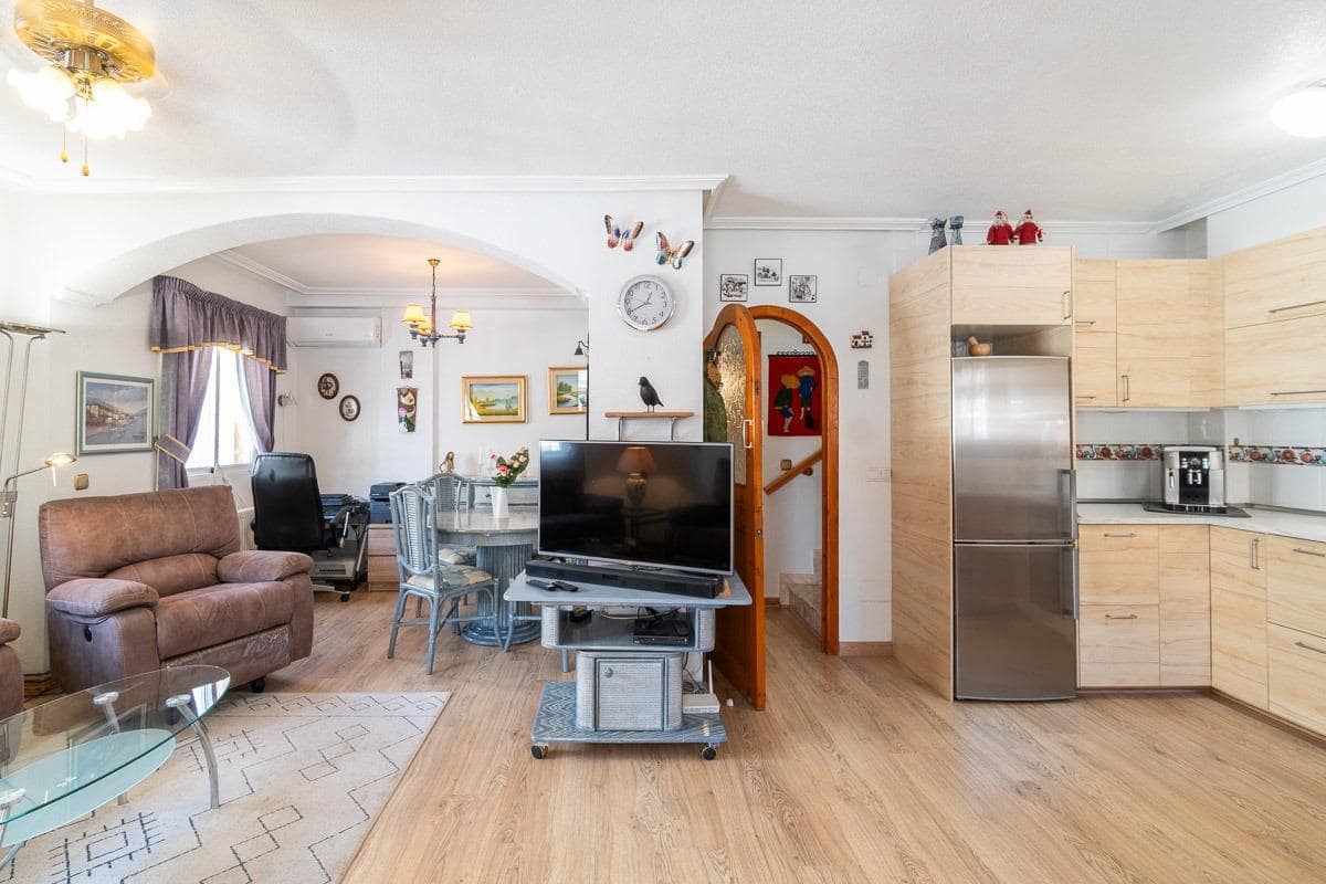 2 soveværelse Villa til salg i Playa Flamenca med swimmingpool garage - € 215.000 (Ref: 9824745)