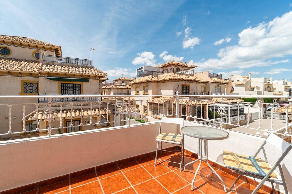 2 soveværelse Villa til salg i Playa Flamenca med swimmingpool garage - € 215.000 (Ref: 9824745)